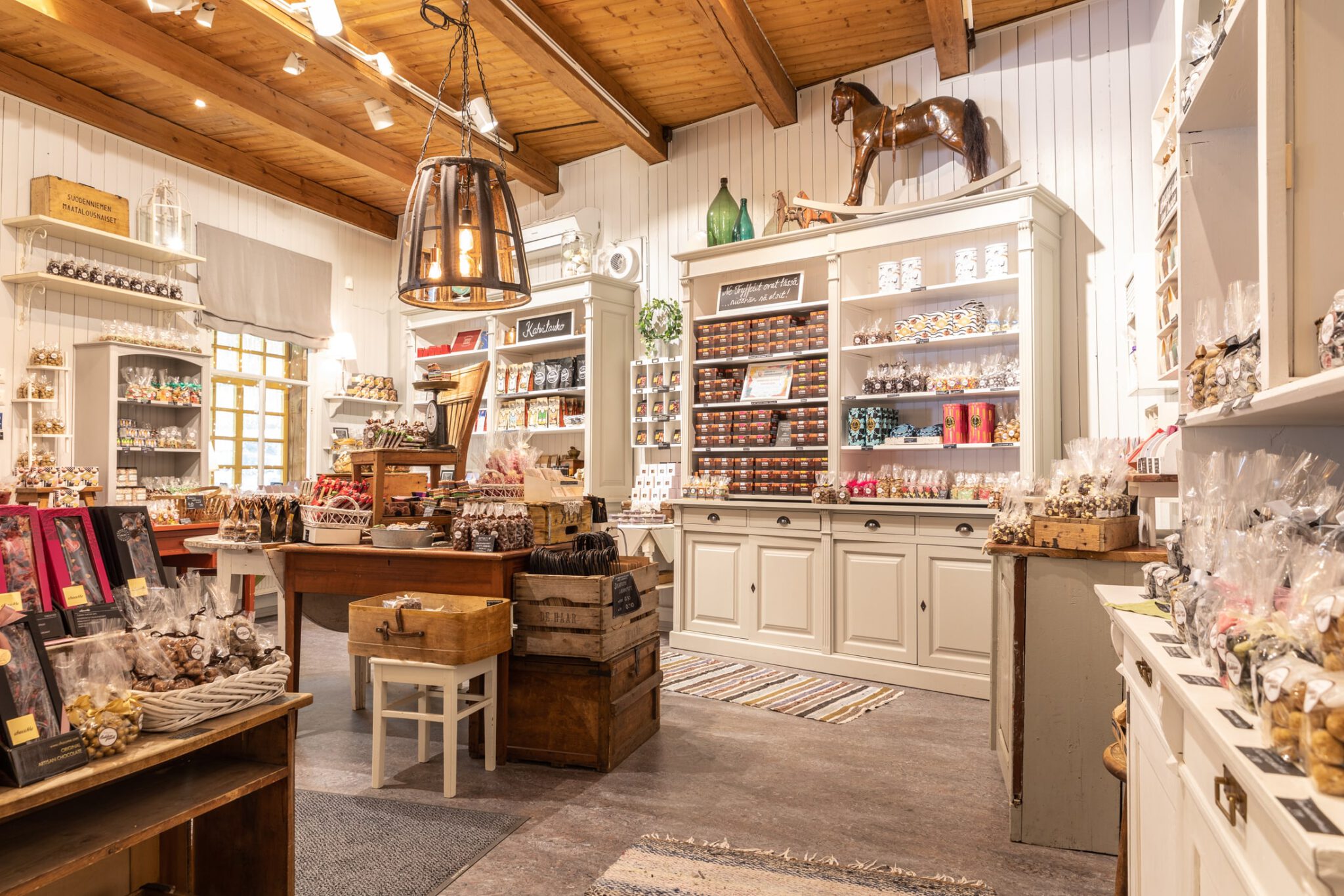 Tallipihan Suklaapuoti – Suklaakauppa Tampereella ja verkossa