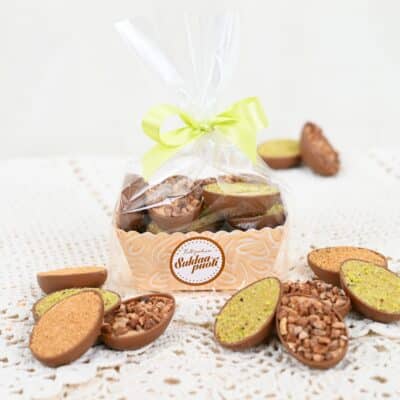 Konvehtilajitelma korissa 12 kpl