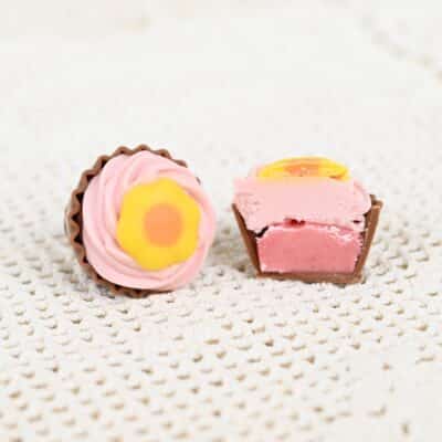 Mansikkakukka kuppikakkukonvehti