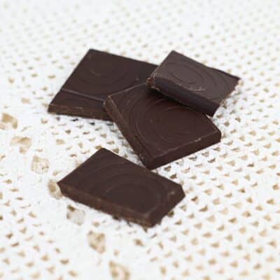 Super dark - Tummasuklaalevy 82% suklaapalat